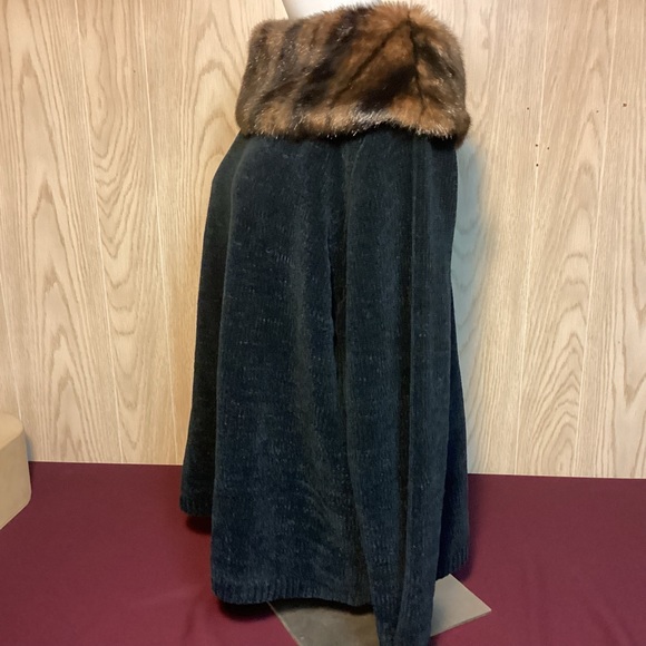 Vintage Womens soft Chenille sweater with faux fur collar size 2X - Picture 6 of 10